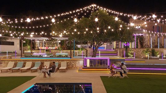 Illustratie voor: Wow: de iconische Love Island-villa is voor dit enorme bedrag verkocht