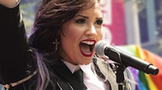 Illustratie voor: Hot/Not: Demi’s nieuwe video voor I Really Don’t Care