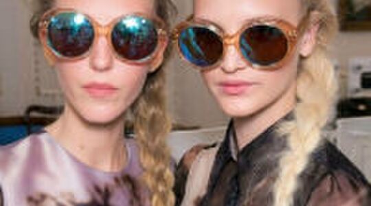 Illustratie voor: How to: 3 zomerse vlechten van de catwalk