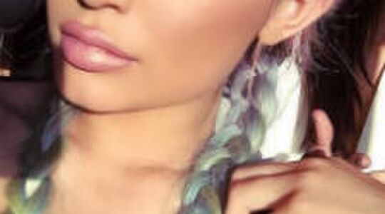 Illustratie voor: Deze simpele lipstick hack willen we nu proberen