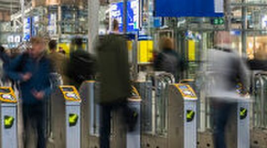 Illustratie voor: Door dit nieuws besparen mbo’ers vanaf vandaag honderden euro’s