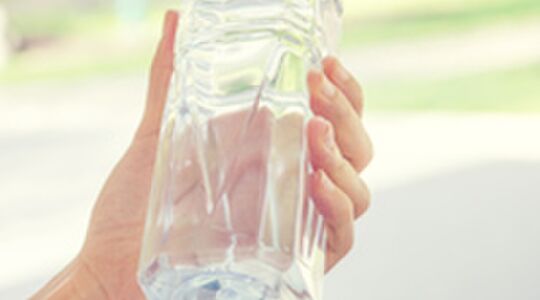 Illustratie voor: Wat is gezonder: kraanwater of bronwater?