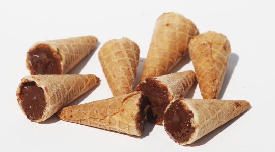 Illustratie voor: Eindelijk: Er bestaan nu zakken met de Cornetto ‘puntjes’