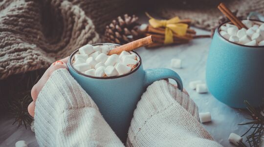 Illustratie voor: De leukste mokken om warme chocolademelk uit te drinken