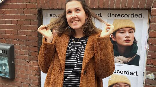 Illustratie voor: Esther: ‘Ik heb een week lang mijn haar niet gewassen’