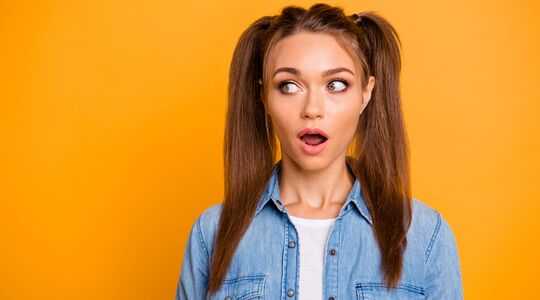 Illustratie voor: Zo stop je met eindeloos ‘sorry’ zeggen, want soms zeggen we dit te vaak
