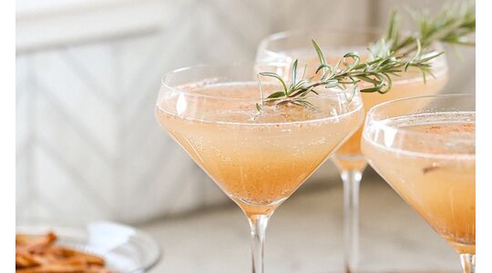 spiced-pear-martini