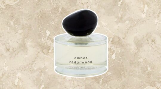 Foto van eau de parfum amber & cedarwood van HEMA.