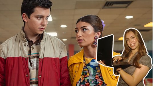Otis en Ruby uit Sex Education kijken verward naar elkaar.