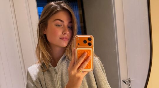 Roxy Dekker kondigt nieuwe show aan.