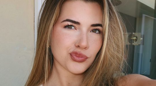 Foto van influencer Jade Anna.