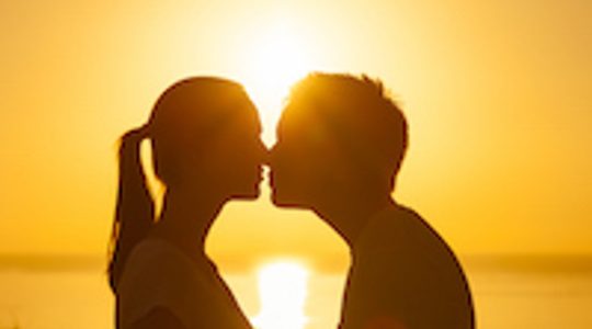 Illustratie voor: Hoe je in 10 stappen een date met die ene leuke jongen regelt