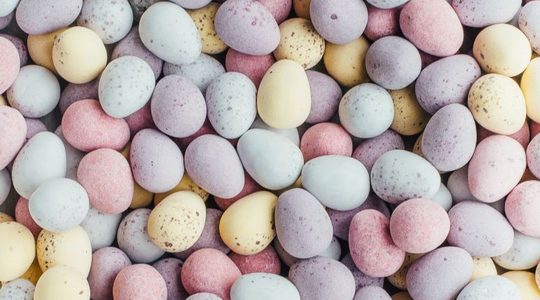 Illustratie voor: Deze winkel komt met wel héle gekke paasei-smaken