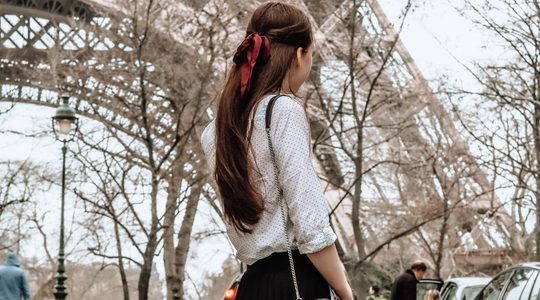 Illustratie voor: Deze 5 items zou een Franse fashionista niet snel dragen