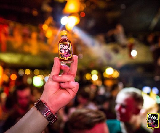 Hebben: Fl&uuml;gel komt met geurstokjes