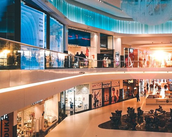 Shop &rsquo;till we drop: het duurste winkelcentrum van de Benelux is nu open