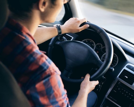 Oh no! Je rijbewijs behalen wordt duurder en lastiger (en dit is waarom)