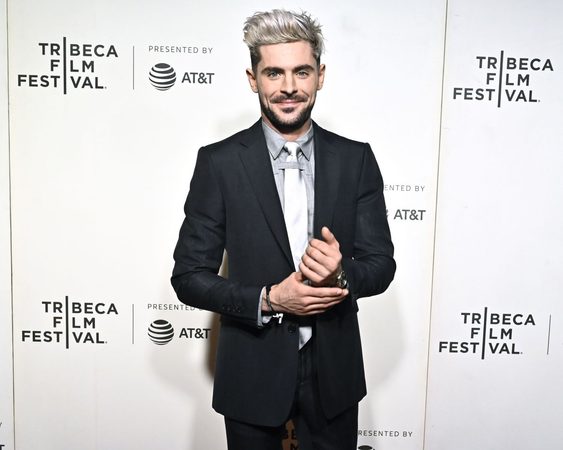 Zac Efron is na 10 maanden weer single na een breakup met Vanessa