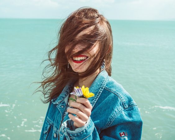 Spring is there: dit zijn de leukste spijkerjasjes van nu