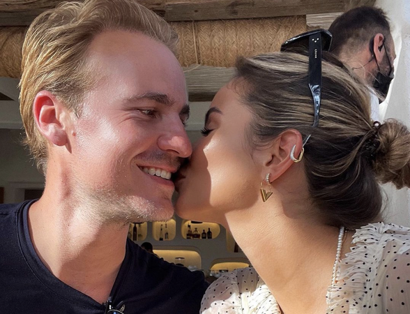 Wait, what? Monica Geuze plaatst TikTok-video met zwangerschapstest