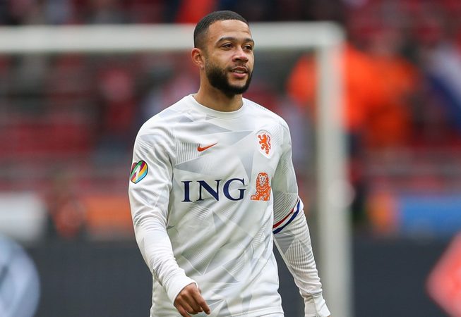Voetbalvrouw worden? Deze knappe spelers van het EK zijn nog single