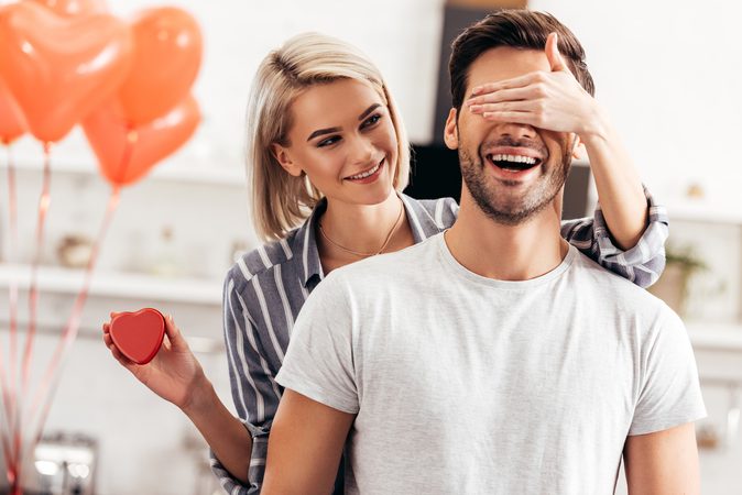9 idee&euml;n hoe jij jouw lover kan verrassen op Valentijnsdag