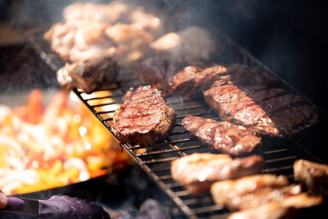 Deze vlees &eacute;n groente BBQ recepten m&oacute;&eacute;t je proberen deze zomer