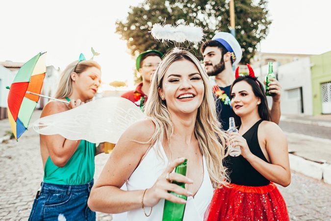 Deze 9 situaties maak jij dit jaar sowieso mee tijdens carnaval