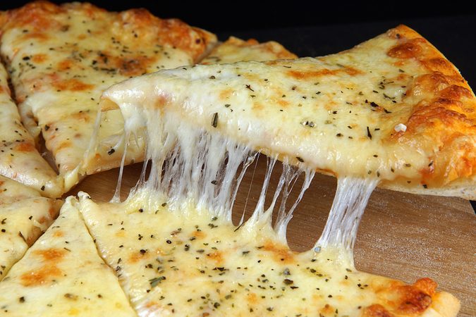 Pizza-lovers opgelet! Lidl komt met een spotgoedkope pizzaoven