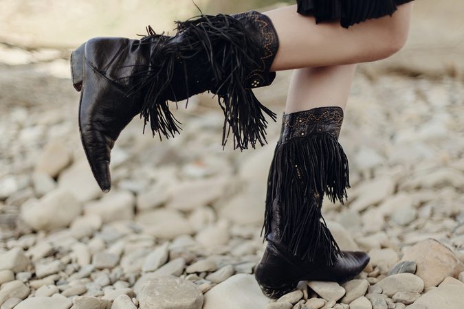 Dit zijn de cowboylaarzen die jij dit najaar in je garderobe moet hebben