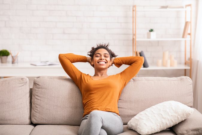 Couch potatos opgelet: dit is d&eacute; perfecte vacature voor alle bankhangers