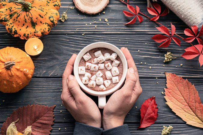 Dit is d&eacute; yummy trend van deze winter: de chocolademelk-plank