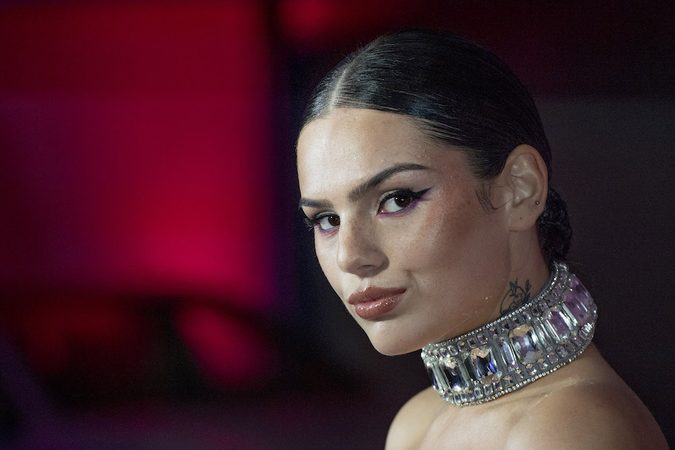Wil je zien: Famke Louise en Denzel hebben het heel gezellig in de sneeuw