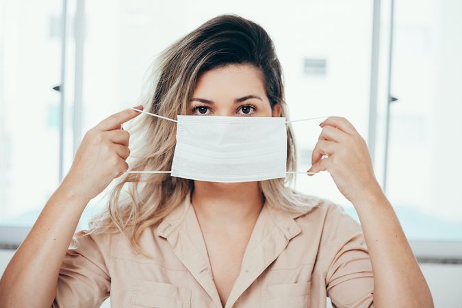 Dit doe je tegen &lsquo;mascne&rsquo;: puisten door mondkapje