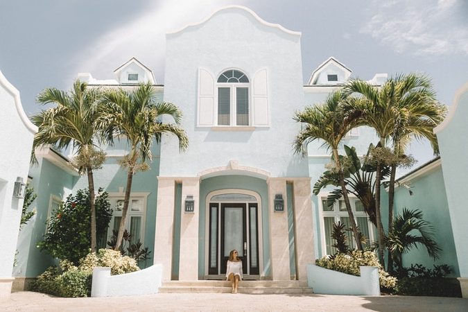 Wil jij naast je beste vriendin wonen? Bekijk dan deze super luxe villa&rsquo;s precies naast elkaar