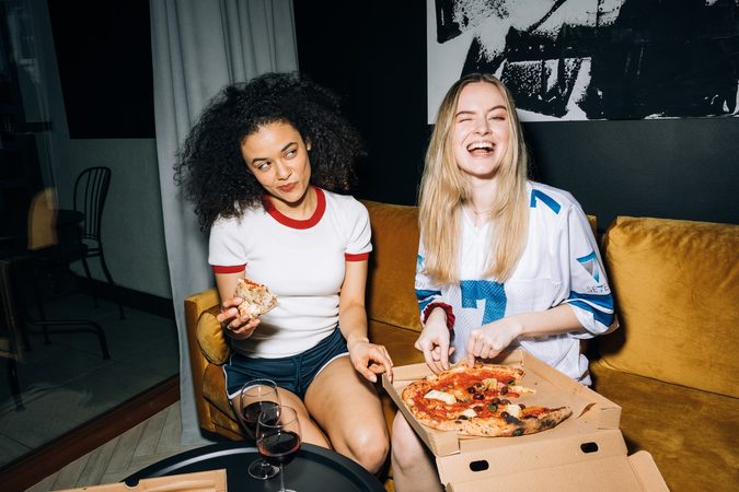 Dit herken je als een van je vriendinnen een foodie is