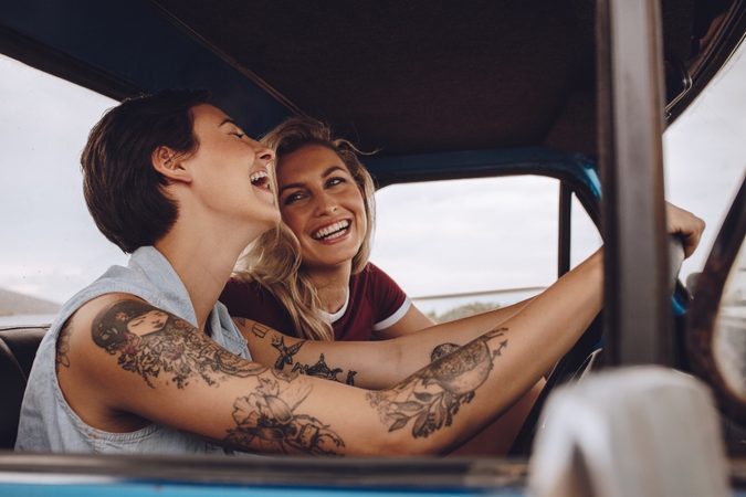 12x de mooiste tattoos voor op je vingers