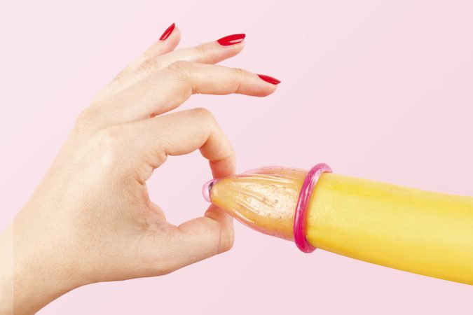 14 intieme feiten die je eigenlijk wel moet weten over rubbertjes en glijmiddel