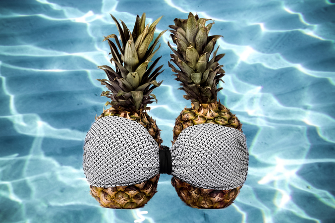 Deze trendy bikini&rsquo;s & badpakken zijn geschikt voor meiden met wat grotere borsten