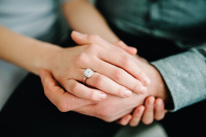 Love is in the air: influencer Rianne Meijer is ten huwelijk gevraagd