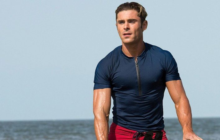 Zac Efron showt zijn gespierde lichaam tijdens het hardlopen and we&rsquo;re here for it