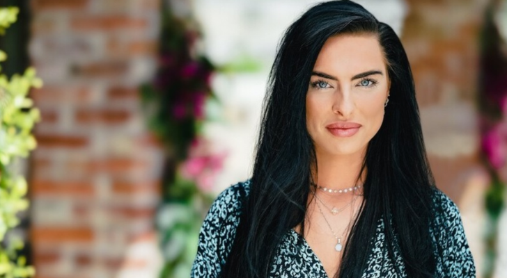 FOTO: Zo ziet Oriana van De Bachelor 2021 haar eigen haarkleur eruit