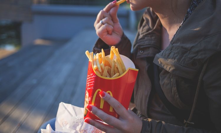Vacature: frietliefhebbers met liefde voor gefrituurde gerechten gezocht