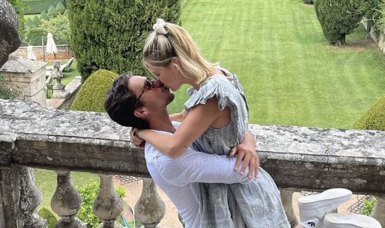 Dit zijn de eerste beelden van het droomhuwelijk van influencer Rianne Meijer