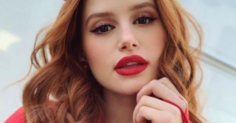 Dit is d&eacute; exacte kleur lipstick van Cheryl Blossom uit Riverdale