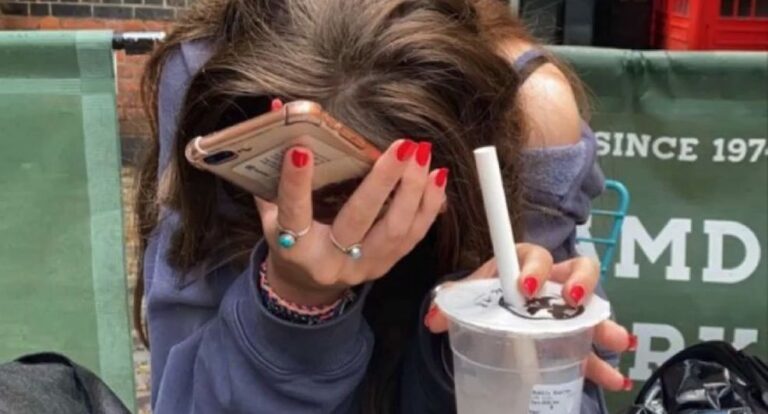 Cringe: dit zijn 6 Facebook-statussen die &eacute;cht niet meer kunnen