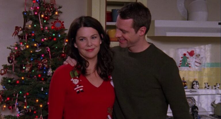 Christopher en Lorelai in kersttruien.
