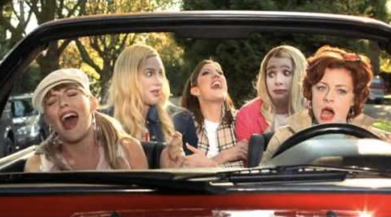 Dit zijn de 10 beste liedjes om mee te bl&egrave;ren in de auto