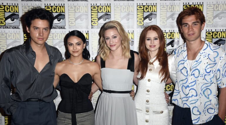 Yes! De opnames van Riverdale seizoen 5 zijn begonnen