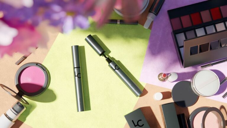 Dit zijn 7 redenen waarom je mascara niet op je wimpers blijft zitten